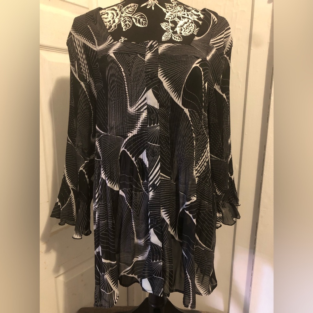 Ashley Stewart blouse,  Nice lightweight, Size: 16